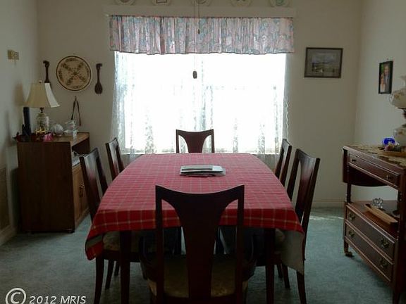 4th image of 203B Fernwood Pl