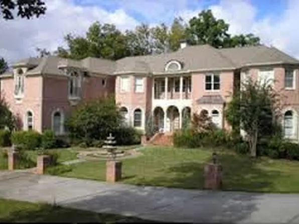 10 Club Ct, Alpharetta, GA 30005