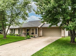 4807 Ashbury Dr, New Albany, IN 47150