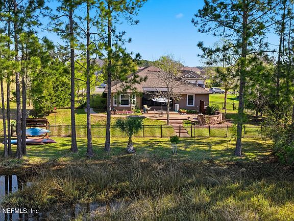 4th image of 5175 CLAPBOARD CREEK Drive
