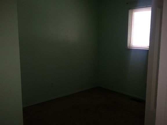 4th image of 40152 Regency Dr