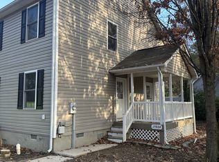 17886 2nd St, Tall Timbers, MD 20690