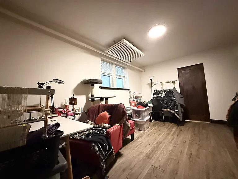747 Williamson St — Photo 4