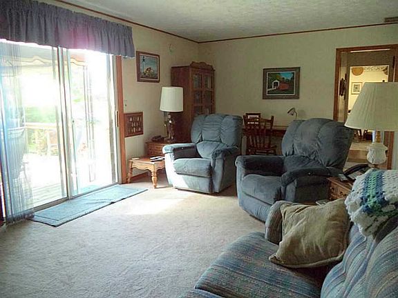 2nd image of 1711 Birch Ct
