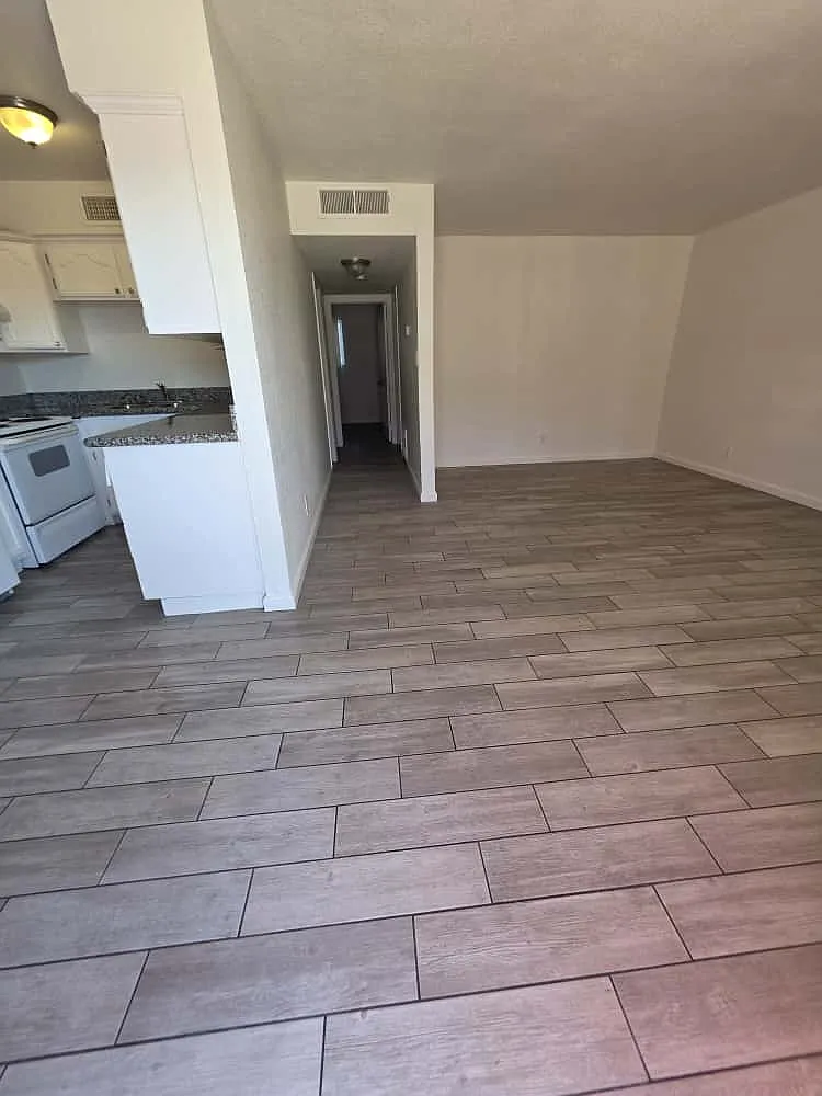 2 bed, 1056 sqft, $1,200 — Photo 2
