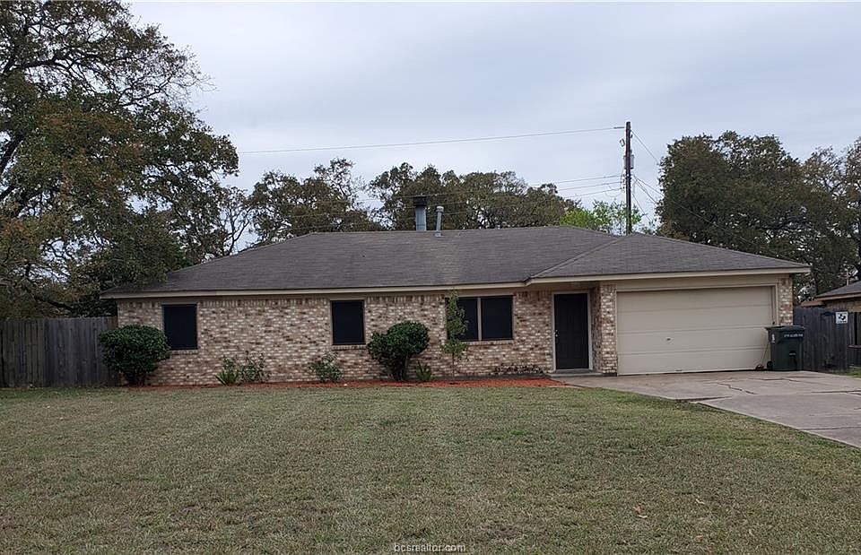 1st image of 2711 Allen Forest Dr