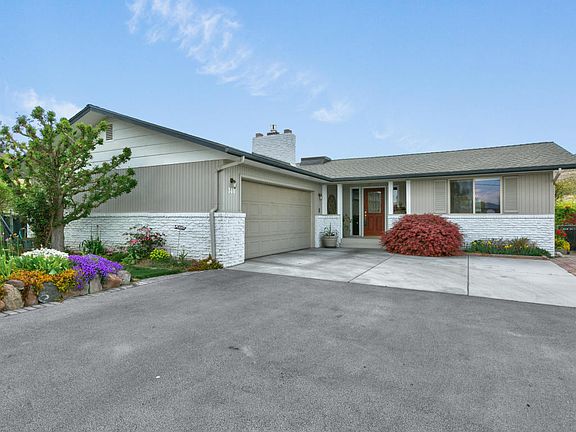 2nd image of 310 Hillcrest Dr