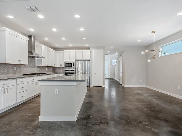 5321 Anita St — Photo 11