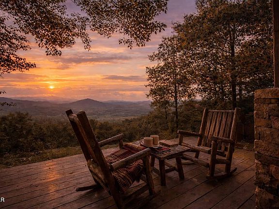 4th image of 2491 Black Bear Ridge Way