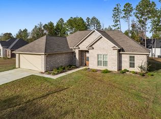 2 Silverstone, Petal, MS 39465