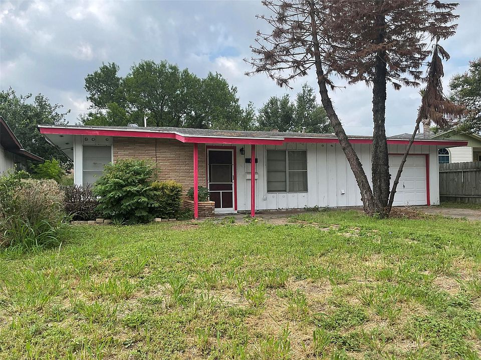 1st image of 111 W Fairview Dr