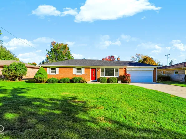 1030 W Maple St, Greenwood, IN 46142