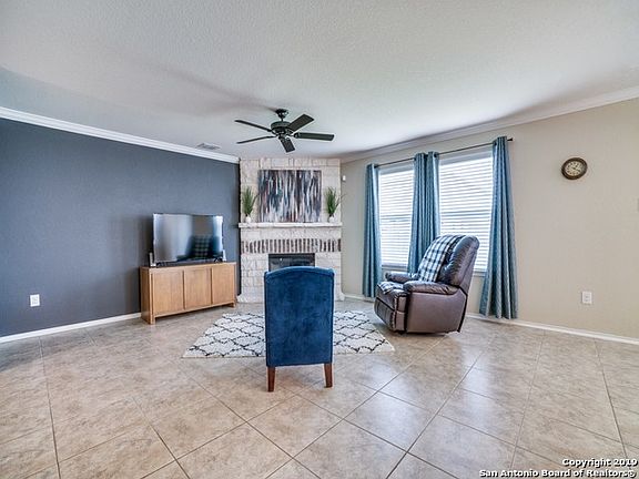 5th image of 8947 Victoria Lk