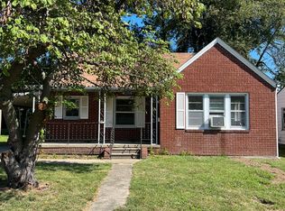 2204 Logan St, Mount Vernon, IL 62864
