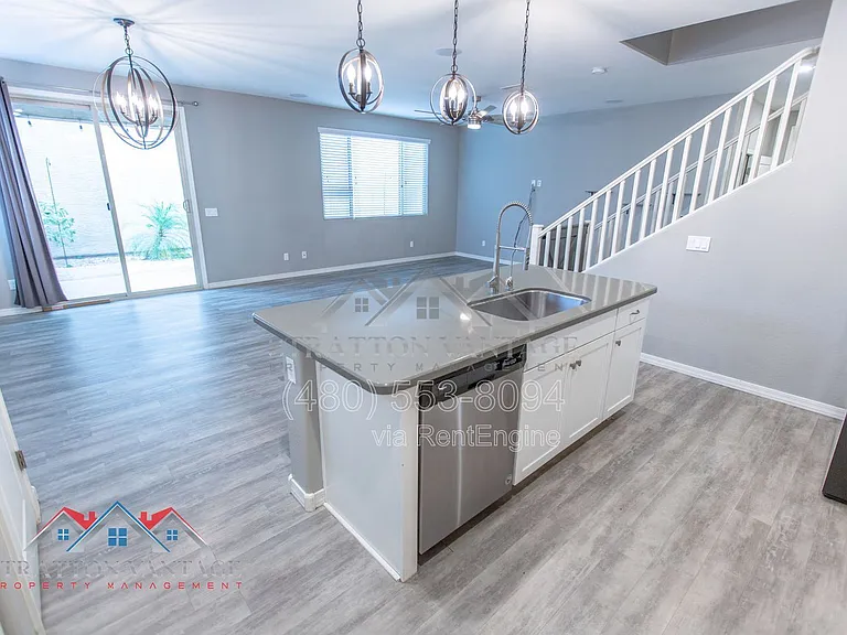 11689 N 166th Dr — Photo 24