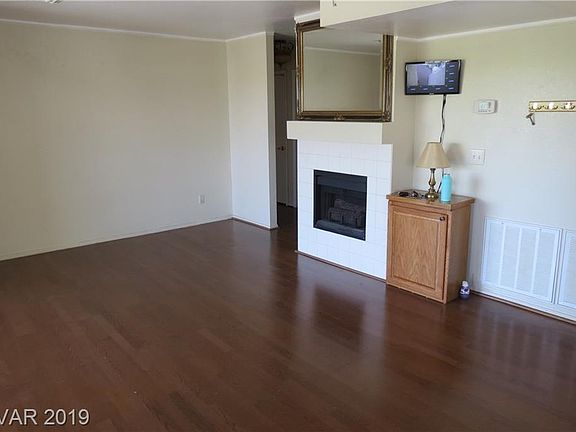 3rd image of 4809 S Torrey Pines Dr Unit 202