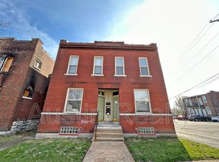 4660 Tyrolean Ave FLOOR 2-2F, Saint Louis, MO 63116