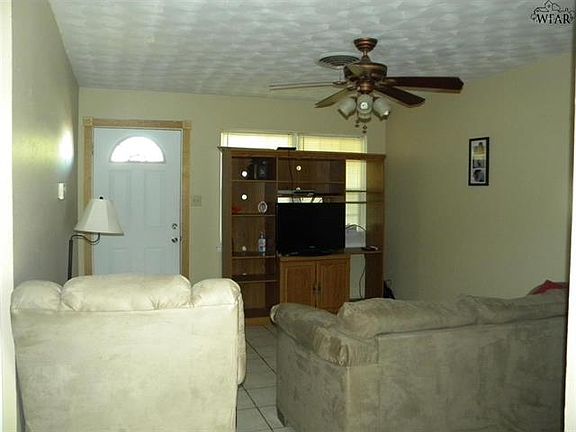 2nd image of 4605 N Eden Hills Cir