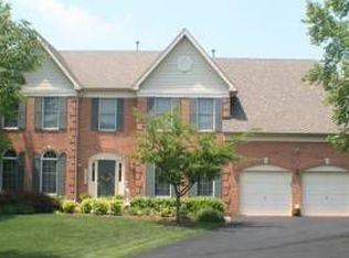3832 Park Lake Dr, Rockville, MD 20853