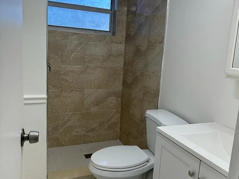 225 Bonnie Blvd #116 — Photo 14