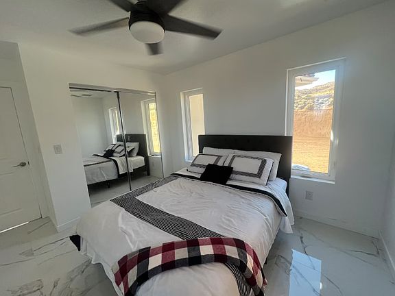 3rd image of 468 Shasta Pl #4