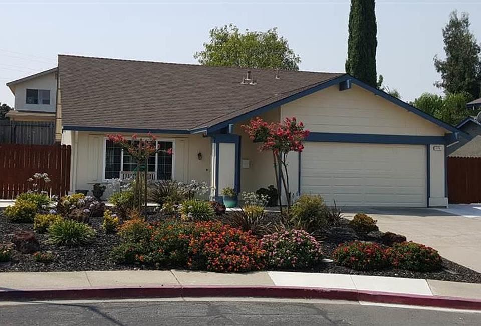 1st image of 1112 Bond Ct