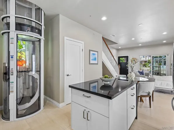 838 C Ave, Coronado, CA 92118