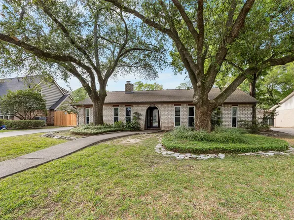 4019 Long Grove Dr, Seabrook, TX 77586