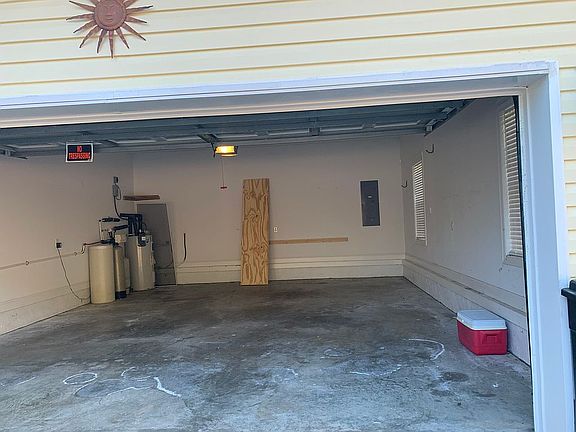 Double car garage