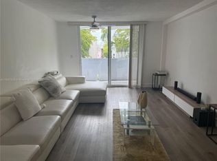 1045 10th St APT 206, Miami Beach, FL 33139
