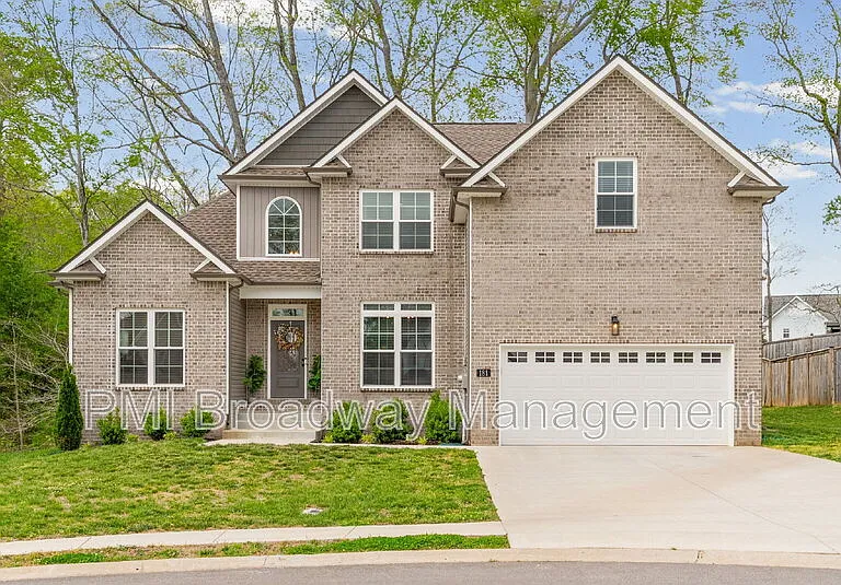 181 Sherlock Dr — Photo 2