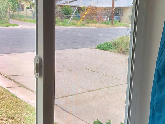 3rd image of 3624 W Montebello Ave