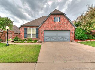 9018 N 100th East Ave, Owasso, OK 74055