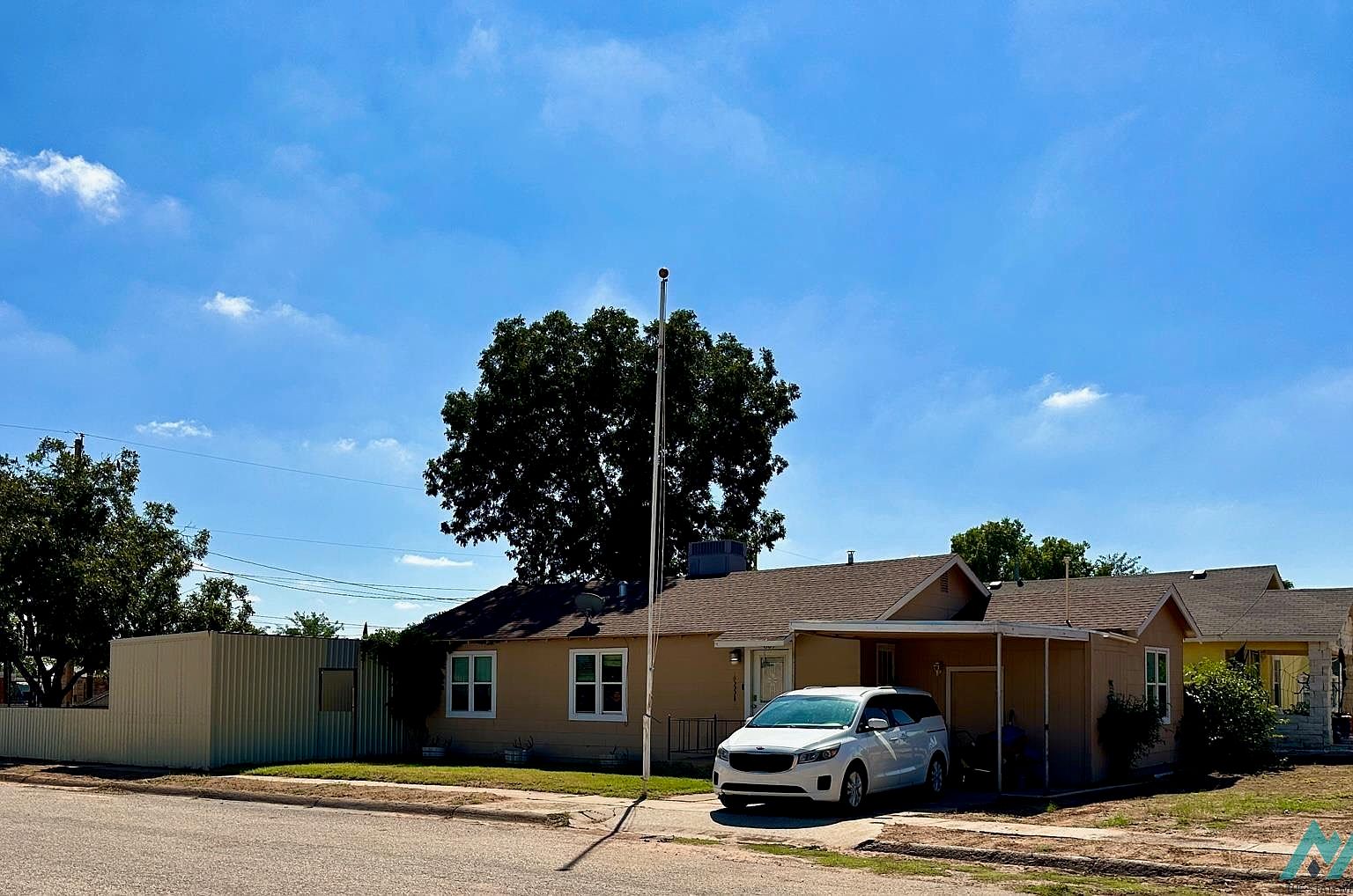 809 Avenue L, Eunice, NM 88231 Zillow