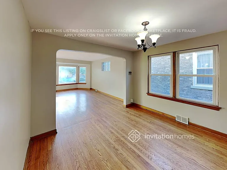 3542 Wesley Ave — Photo 8