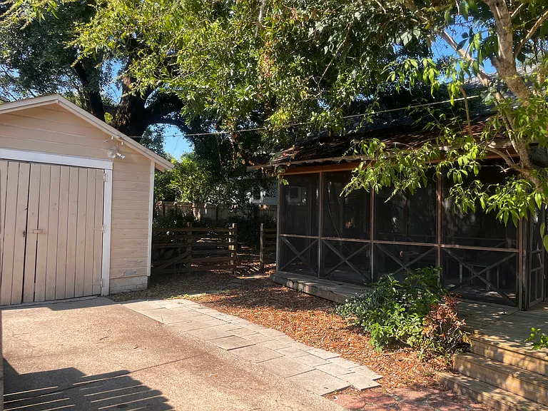 1512 E Belmont St — Photo 10