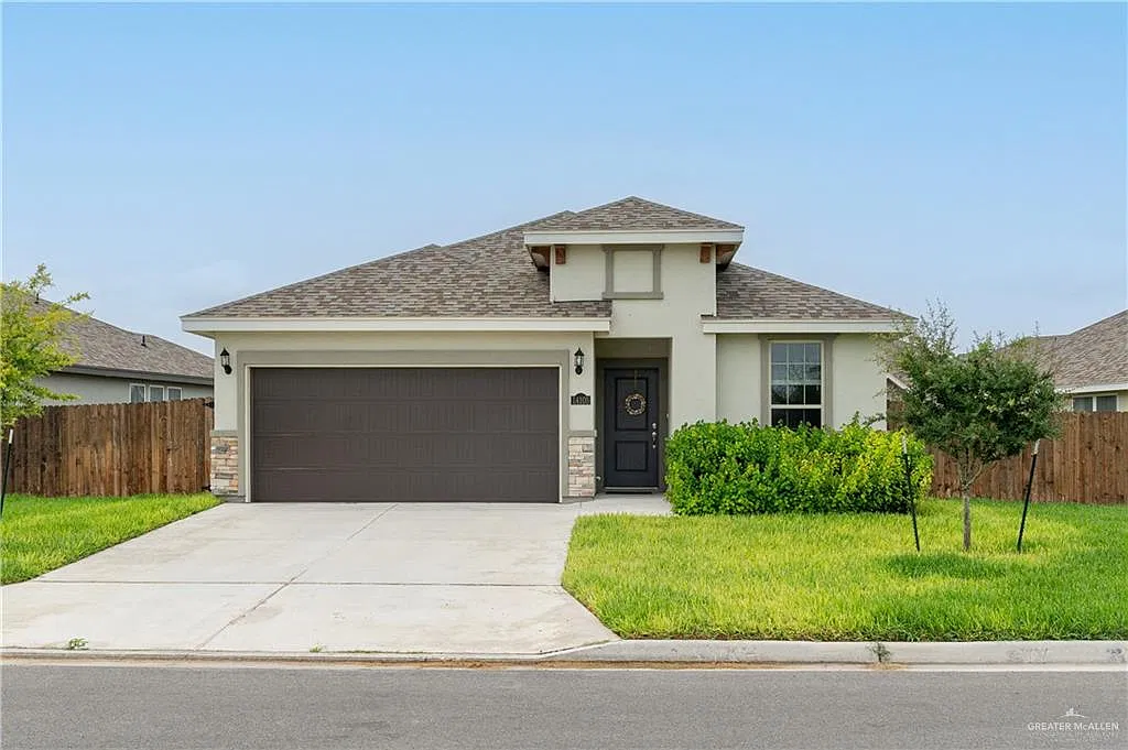 4 bed, 3.0 bath, 1640 sqft, $2,350 — Photo 1