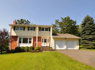 502 High St, Stirling, NJ 07980