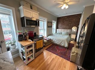 470 Commercial St APT 5, Boston, MA 02109