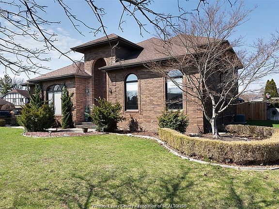 5th image of 172 Pointe West Dr