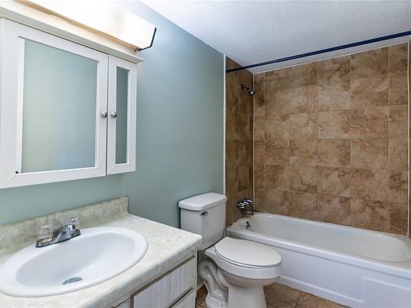 4th image of 2500 Houma Blvd APT 301