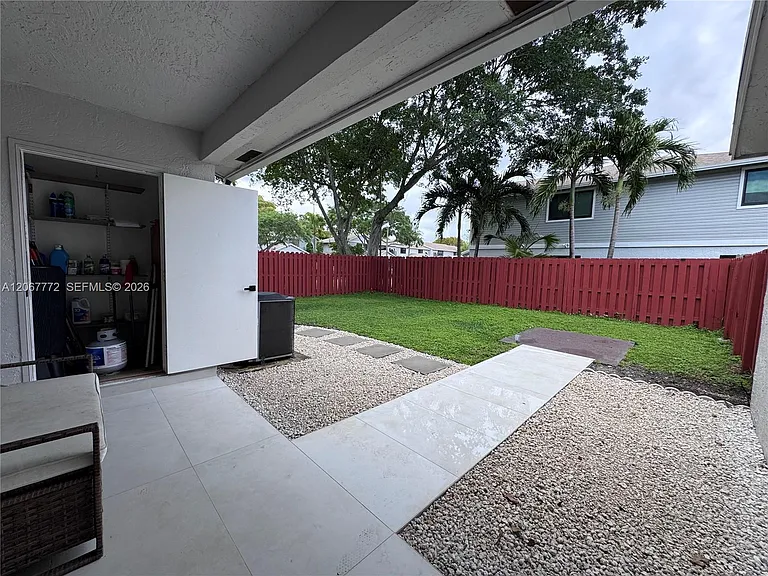 10651 NW 1st St #10651 — Photo 12