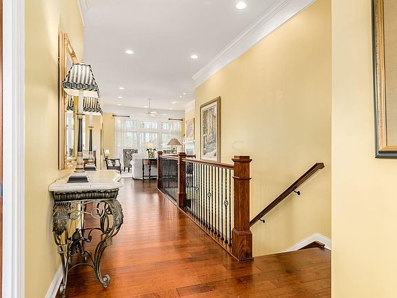 4th image of 7222 Slate Bend Dr