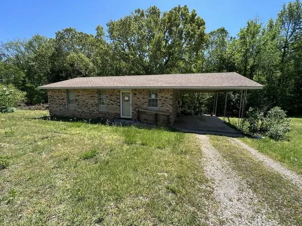1195 Ermon Rd, Bolivar, TN 38008
