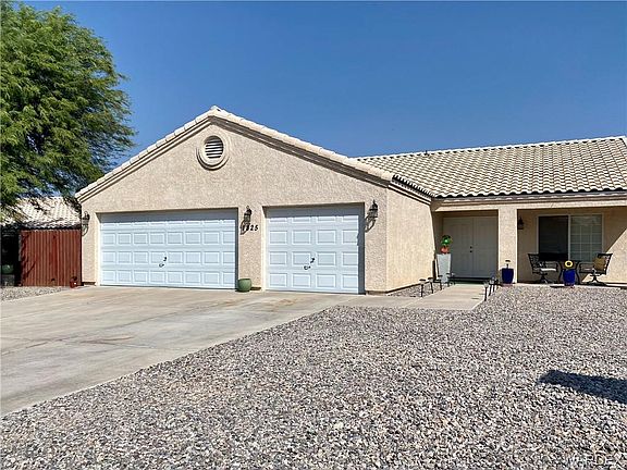 3rd image of 1825 E La Entrada Pl