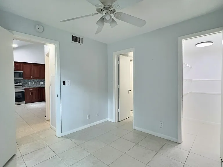 2652 Riverside Dr #0 — Photo 13