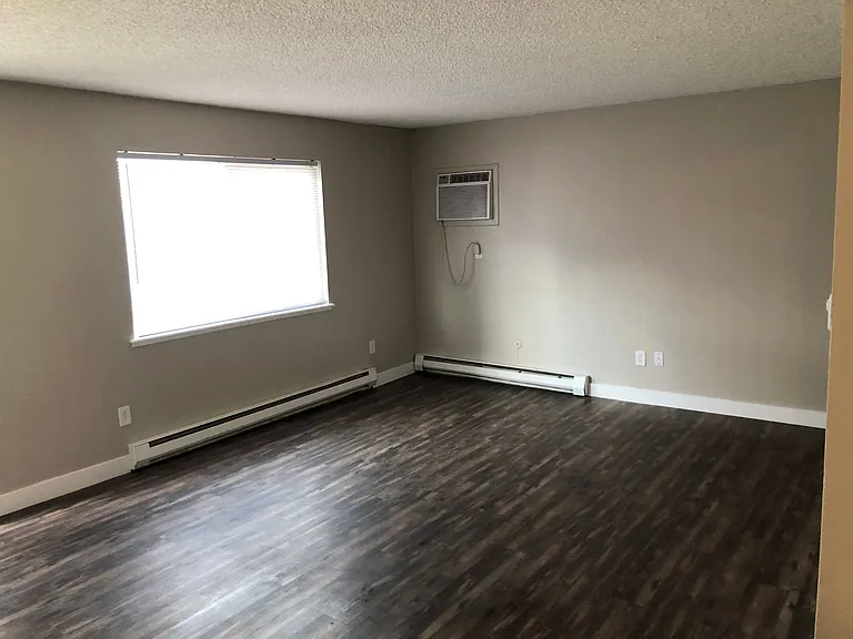 13160 E 13th Pl — Photo 10