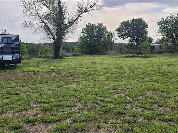 3rd image of 32099 Parma Dr