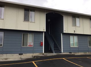 645 SE 4th St APT 3A, Hermiston, OR 97838