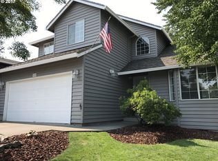 1225 SW McGinnis Ct, Troutdale, OR 97060